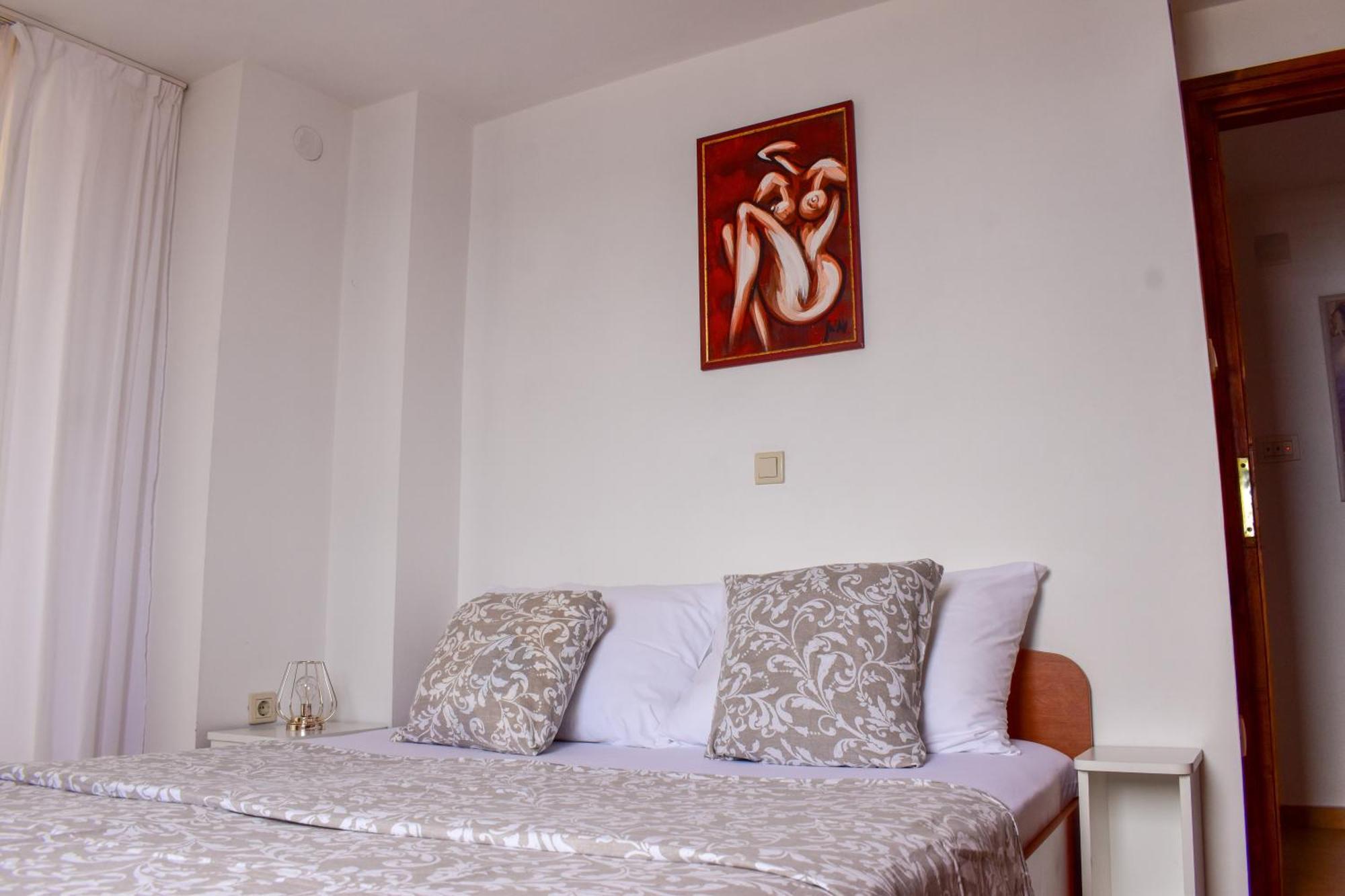 Apartmani Amra ノヴィ・ヴィノドロスキー エクステリア 写真